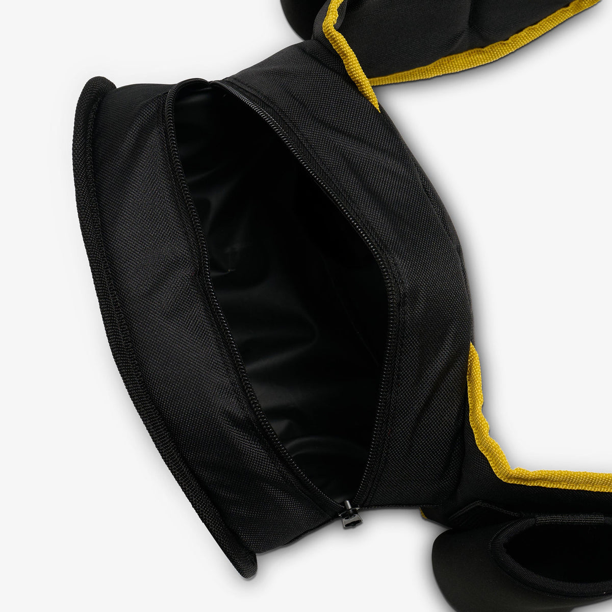 dc-super-heroes-batmantm-belt-fanny-pack-cooler-p2 00027936-O2.jpg