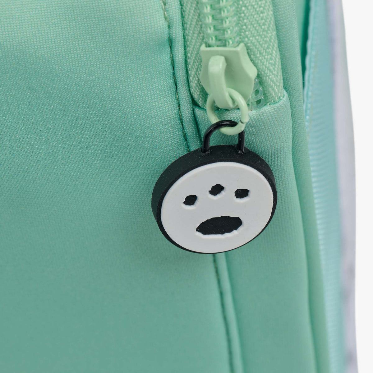 pochaccotm-slim-lunch-cooler-bag-l6 00028031-Z.jpg