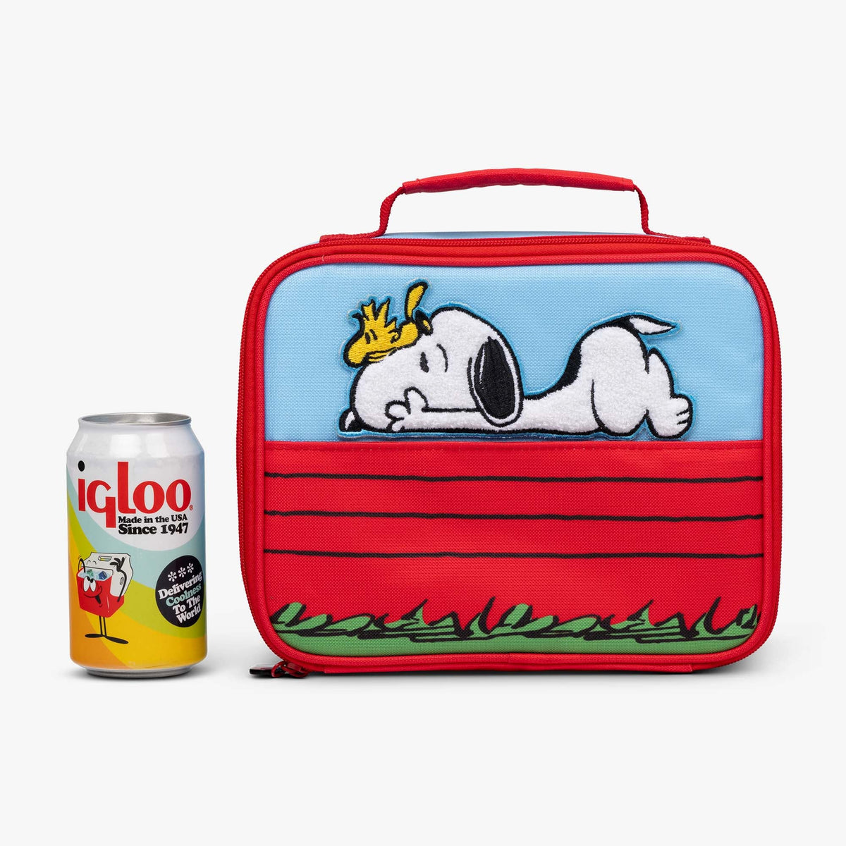 snoopy-s-doghouse-horizontal-lunch-cooler-bag-x2 00028034-P.jpg