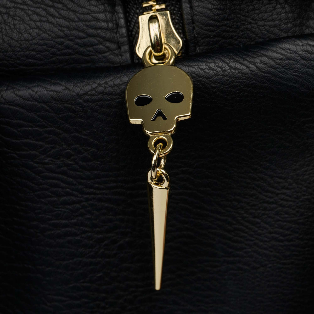 liquid-death-coffin-crossbody-cooler-bag-q1 00028055-Z.jpg