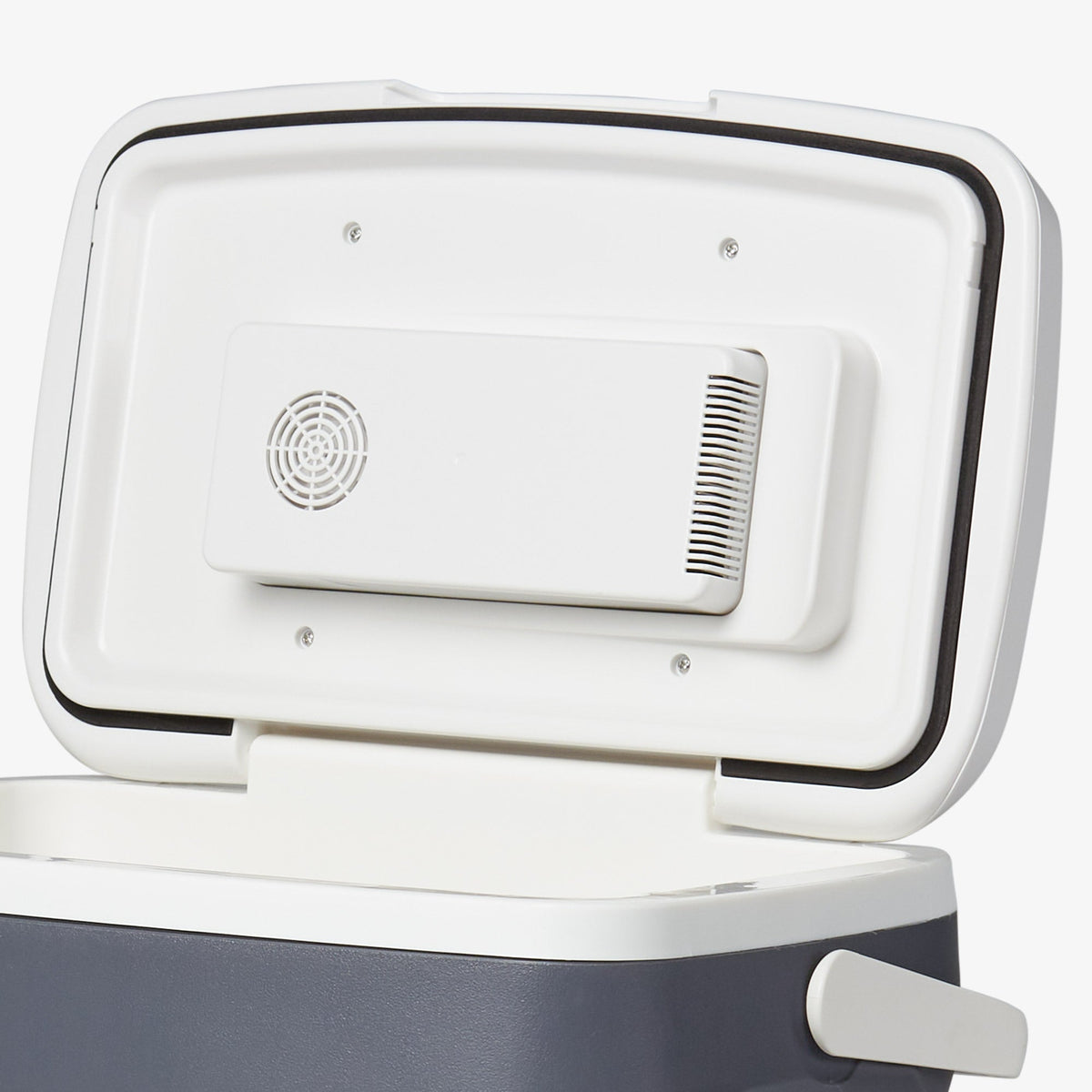 versatemptm-28-qt-portable-electric-cooler-c5 00040390_7.jpg