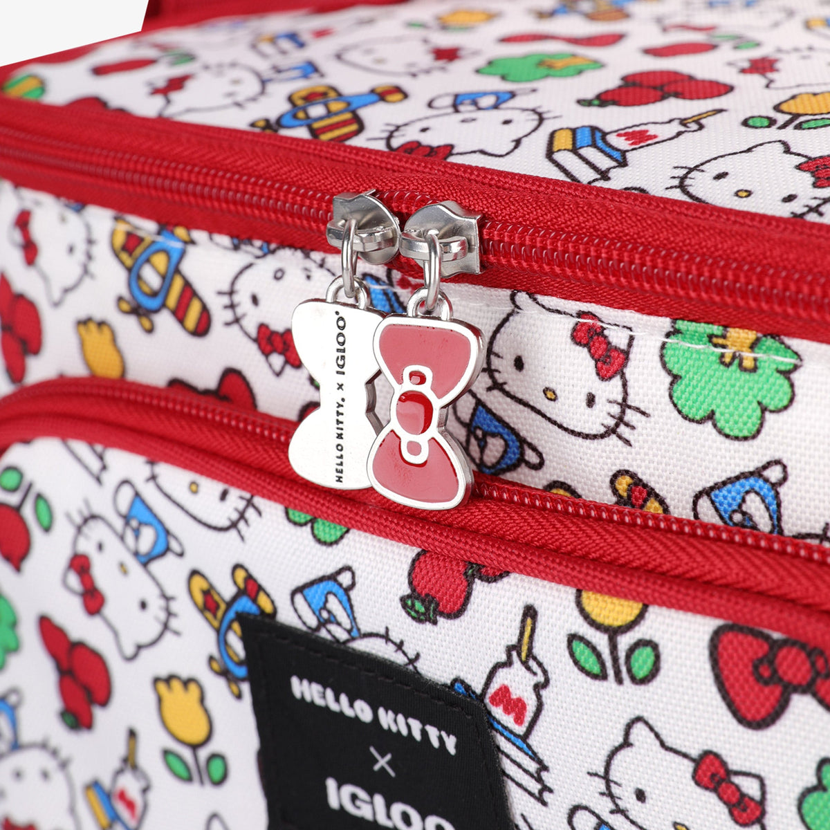 hello-kitty-square-lunch-cooler-bag-k7 00048910-C8.jpg