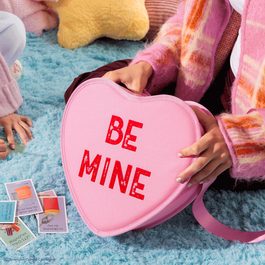 sweethearts-candies-be-mine-cooler-bag-i4 Sweethearts_NATIVE_PDP_Novelty-Tote_GIF.gif